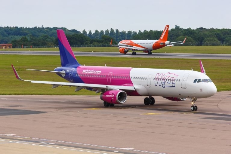 Британската EasyJet отхвърли поглъщане от Wizz Air